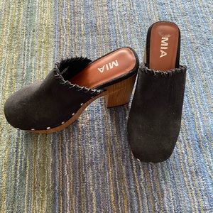 MIA Clog style Mules